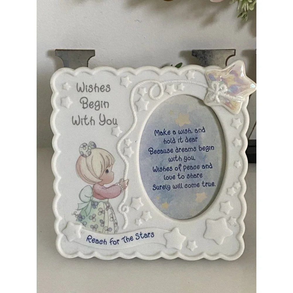 Enesco Precious Moments Picture Frame‎ 1998 Reach for the Stars Embossed White